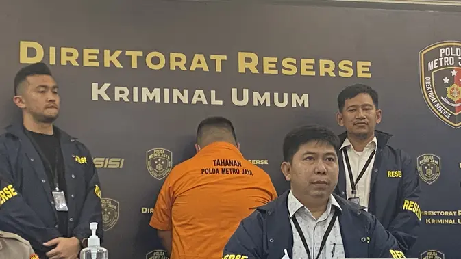 Bangganya pengemudi Fortuner di Jakarta Utara menggunakan plat nomor polisi palsu dan membeli dari toko online